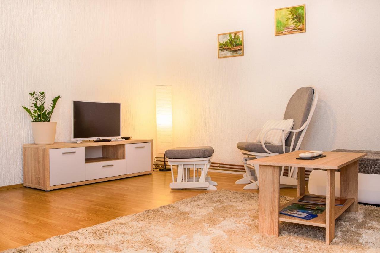 Apartment Tri Mudraca Karanac Eksteriør bilde